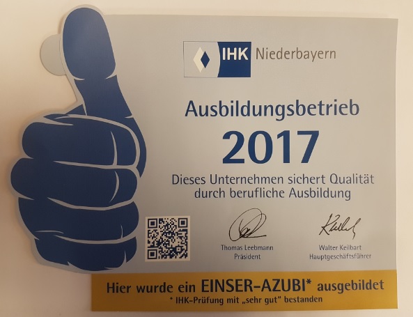 Die IHK Niederbayern bescheinigt HFH Präzisionsmechanik GmbH 2017 eine Ausbildung mit Qualität und einen Einser-Azubi nach bestandener Prüfung.